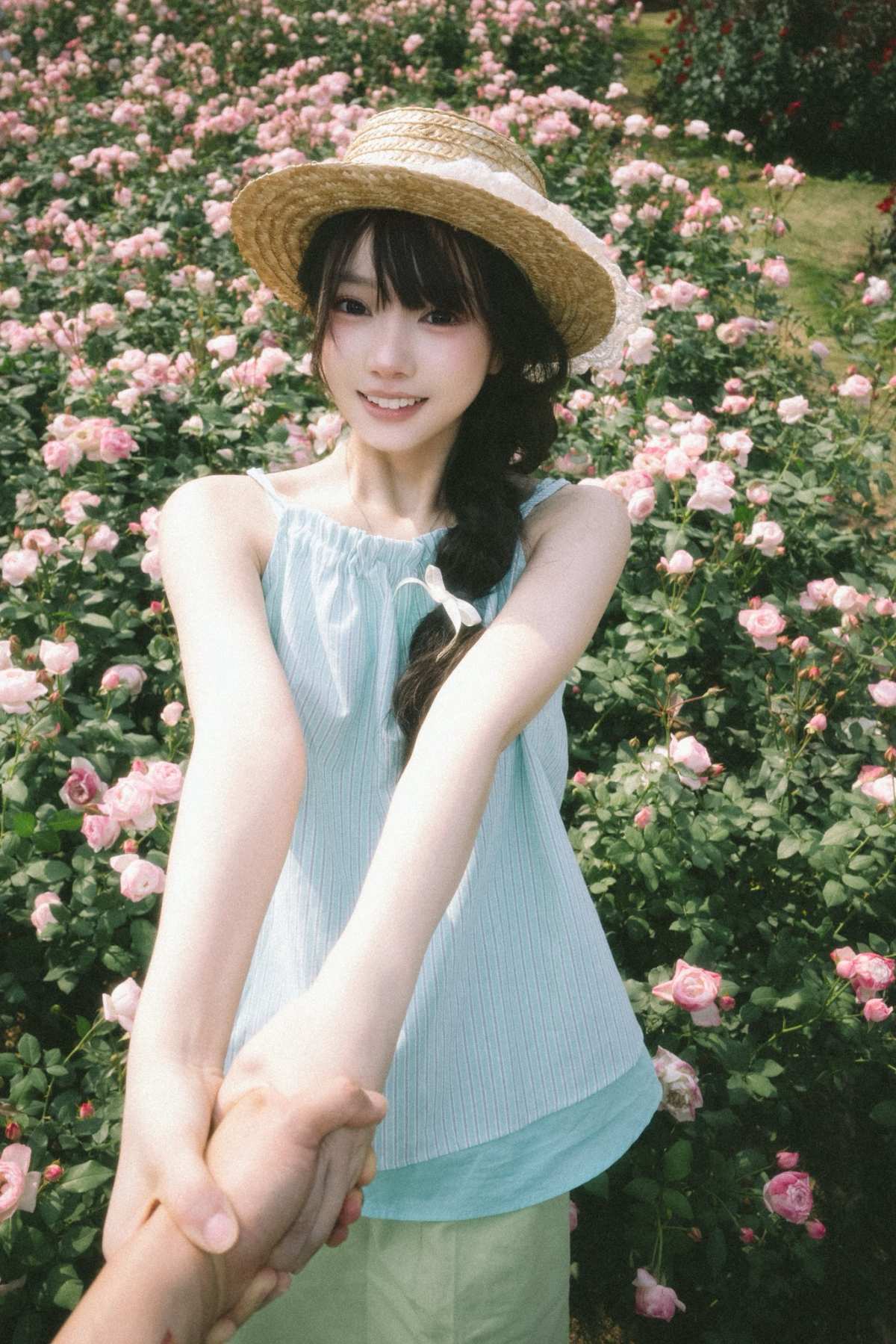 花丛中的微笑