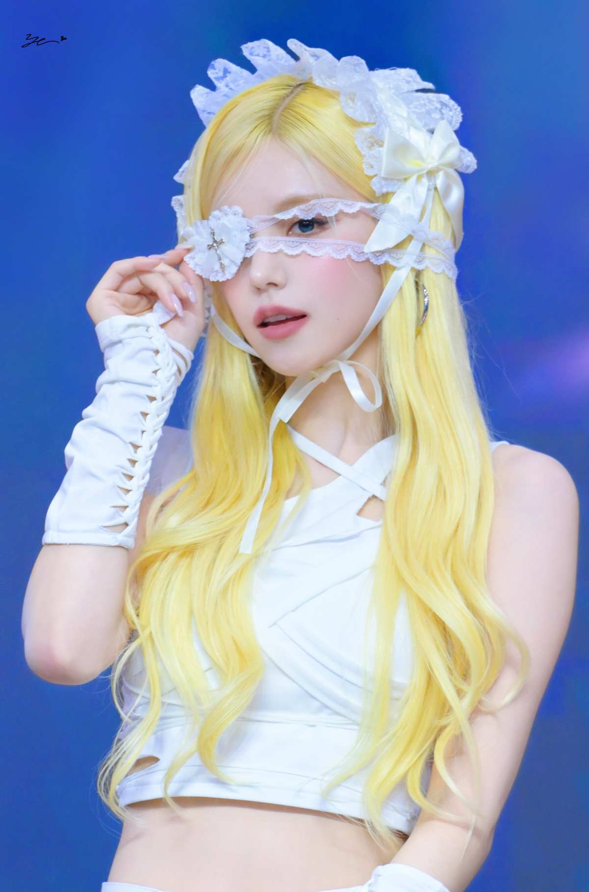 黄发女歌手