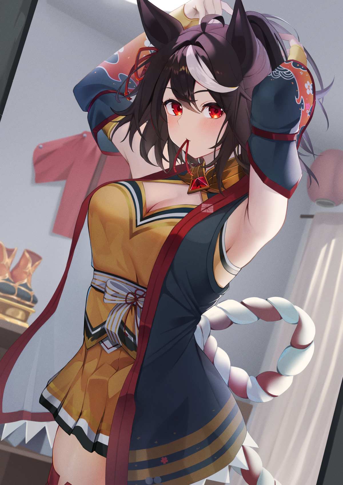 黑发红眼动漫女孩