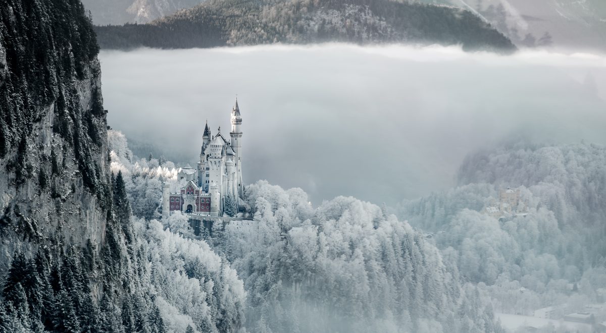 冬日新天鹅堡雪景