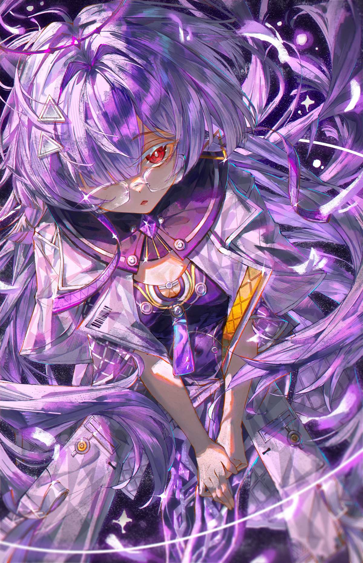 紫发眼镜娘