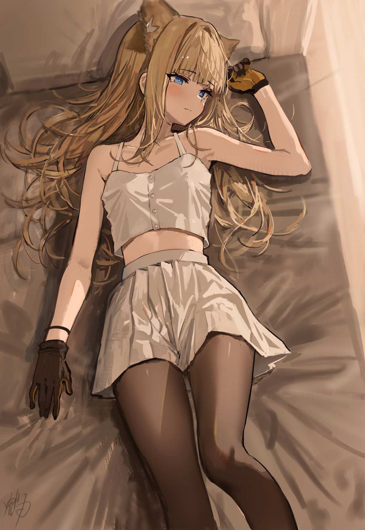 金发蓝眼动漫女孩