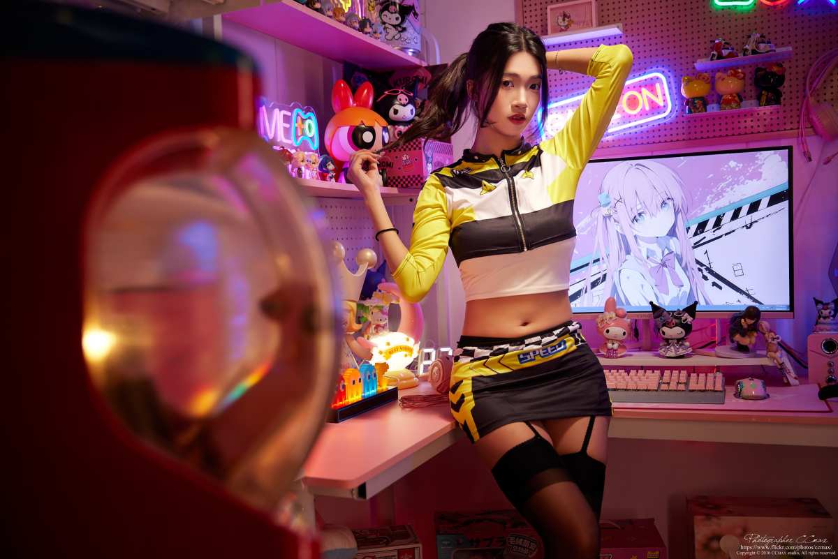 二次元少女桌面壁纸