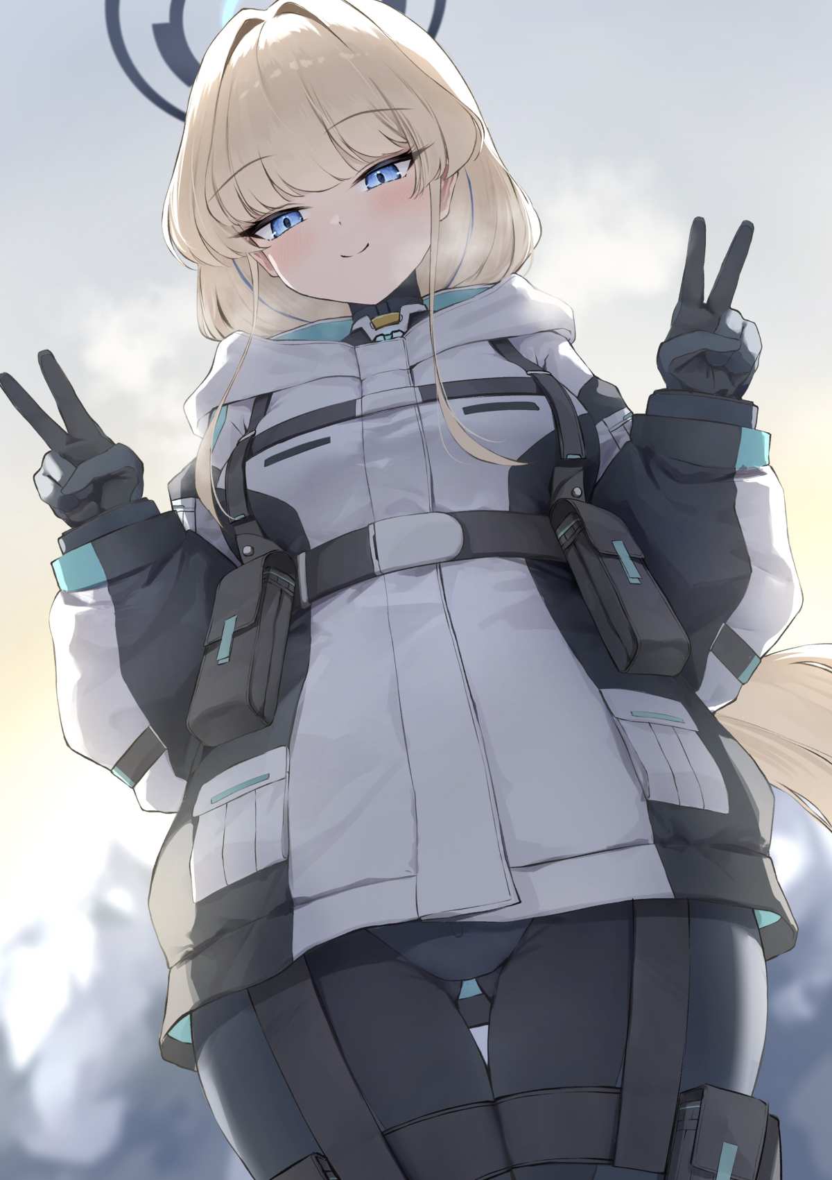 蓝眼金发少女