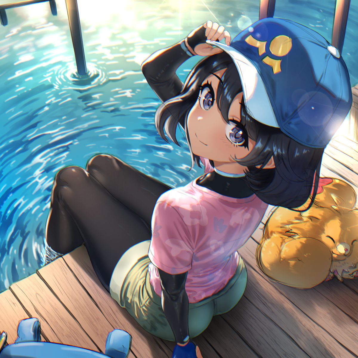 夏日泳池边的少女