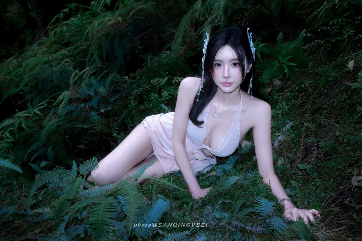 森林中的神秘女子
